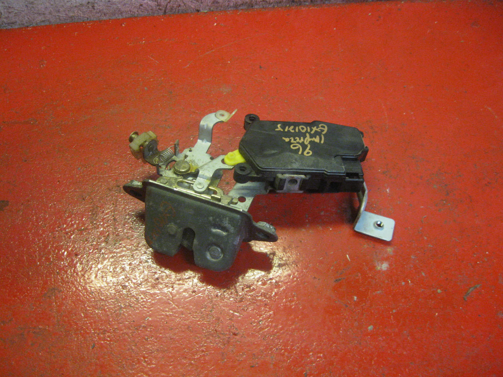 95 97 98 99 96 Subaru impreza rear hatch latch & power lock actuator ...