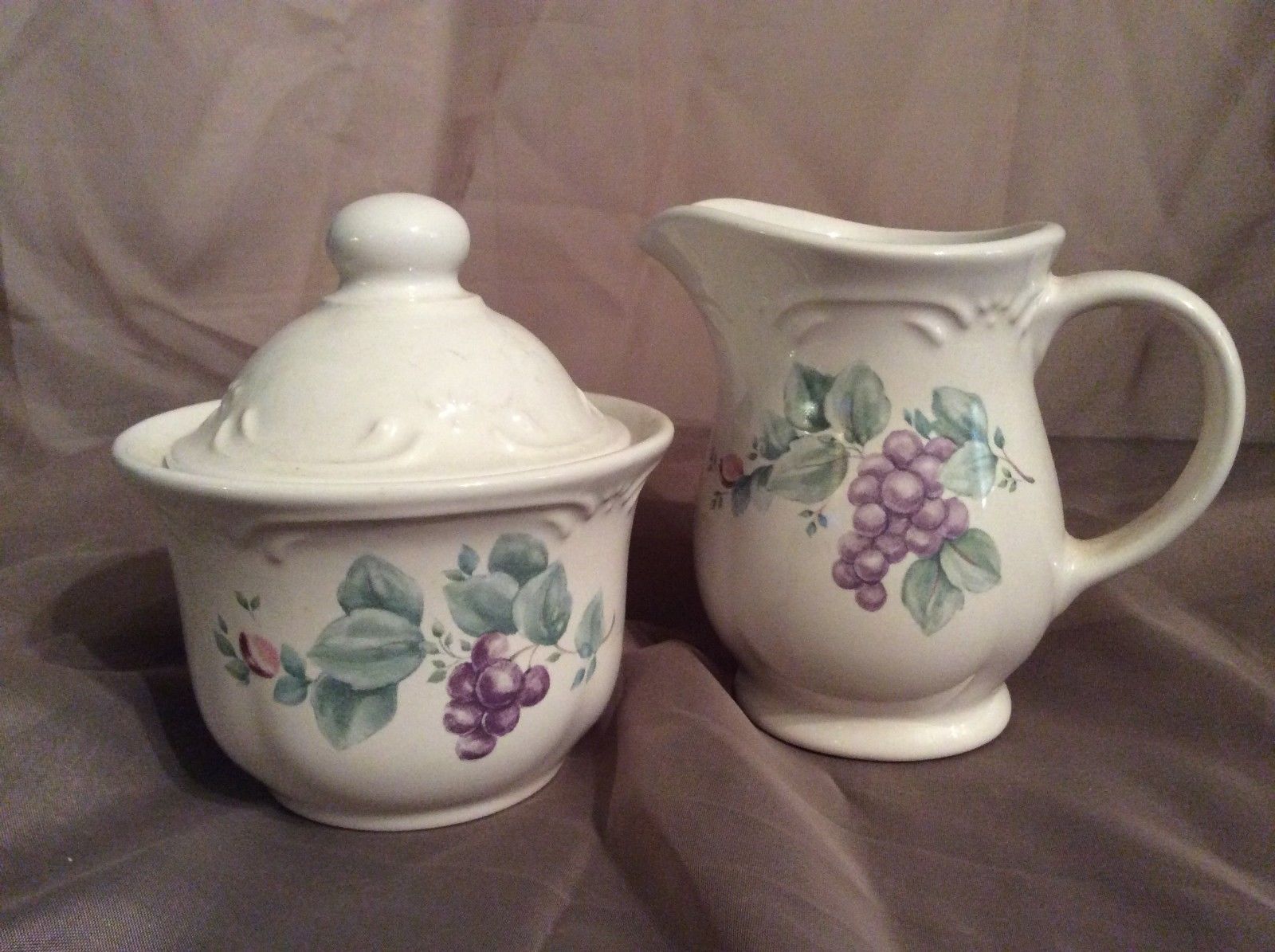 Pfaltzgraff Grapevine Creamer
