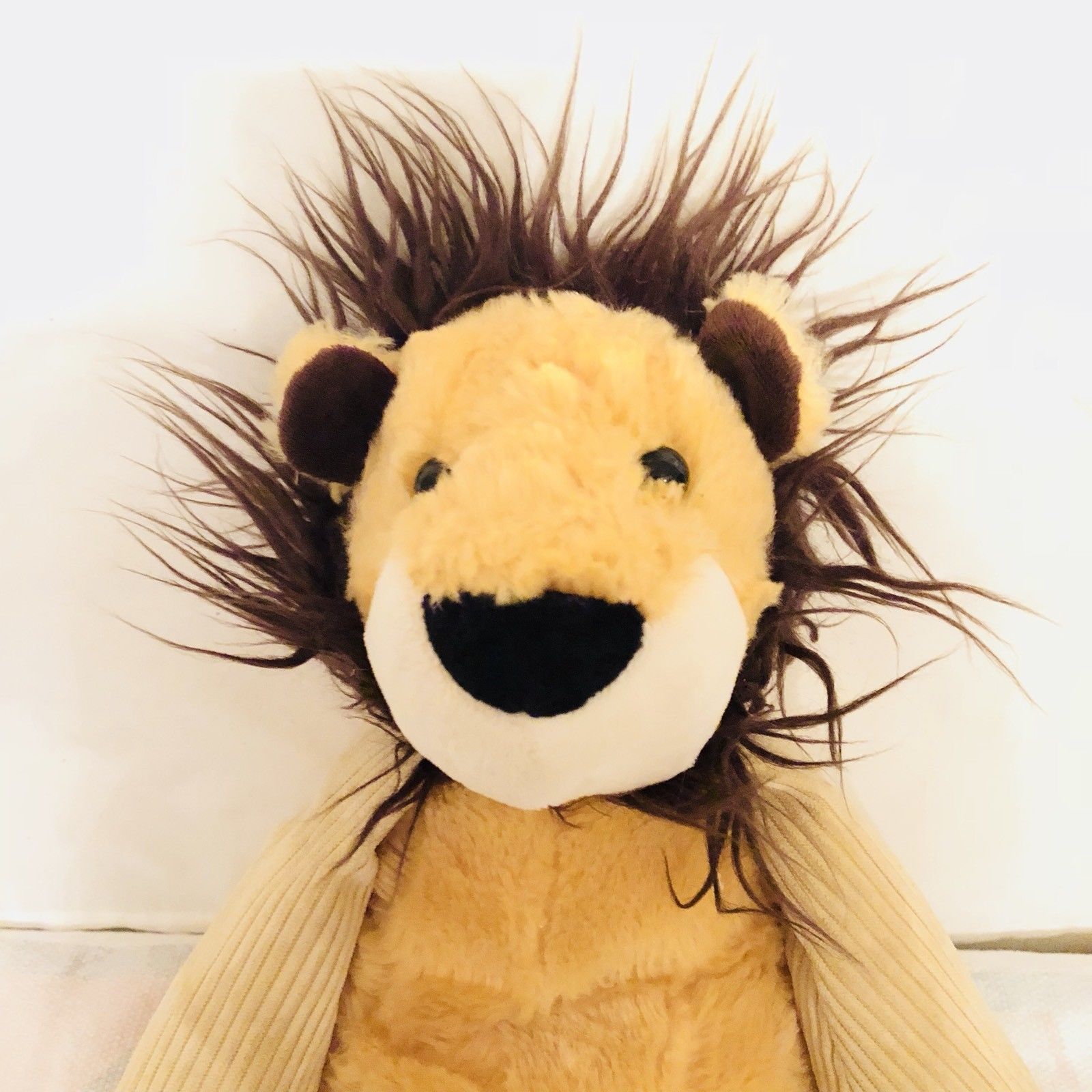 scentsy lion buddy