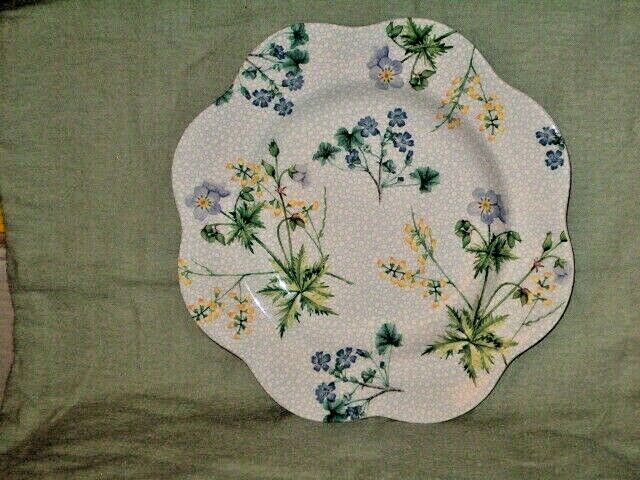 Primary image for SPODE BOTANICALS SCALLOPED 9 1/2" PLATE BLUE AND GREEN & YELLOW 2005