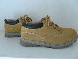 Mens Comfort Shoes ~ Lace-Up with Memory Foam Foot Bed. Size 7 - $18.81