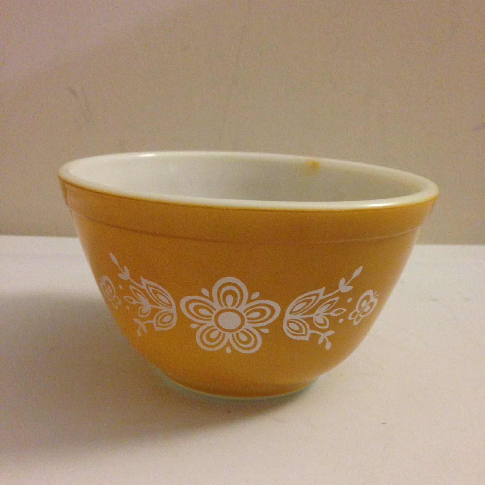Vintage Pyrex 1.5 pt Butterfly Gold Nesting and 14 similar items Vintage Pyrex 1.5 pt Butterfly Gold Nesting and 14 similar items