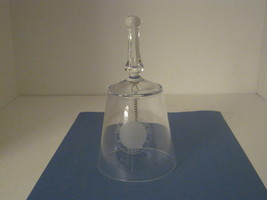 6 1/2 &quot; CLEAR CRYSTAL BELL WITH &quot;THE GREAT STATE OF OHIO&quot; SEAL ON THE FR... - $11.25