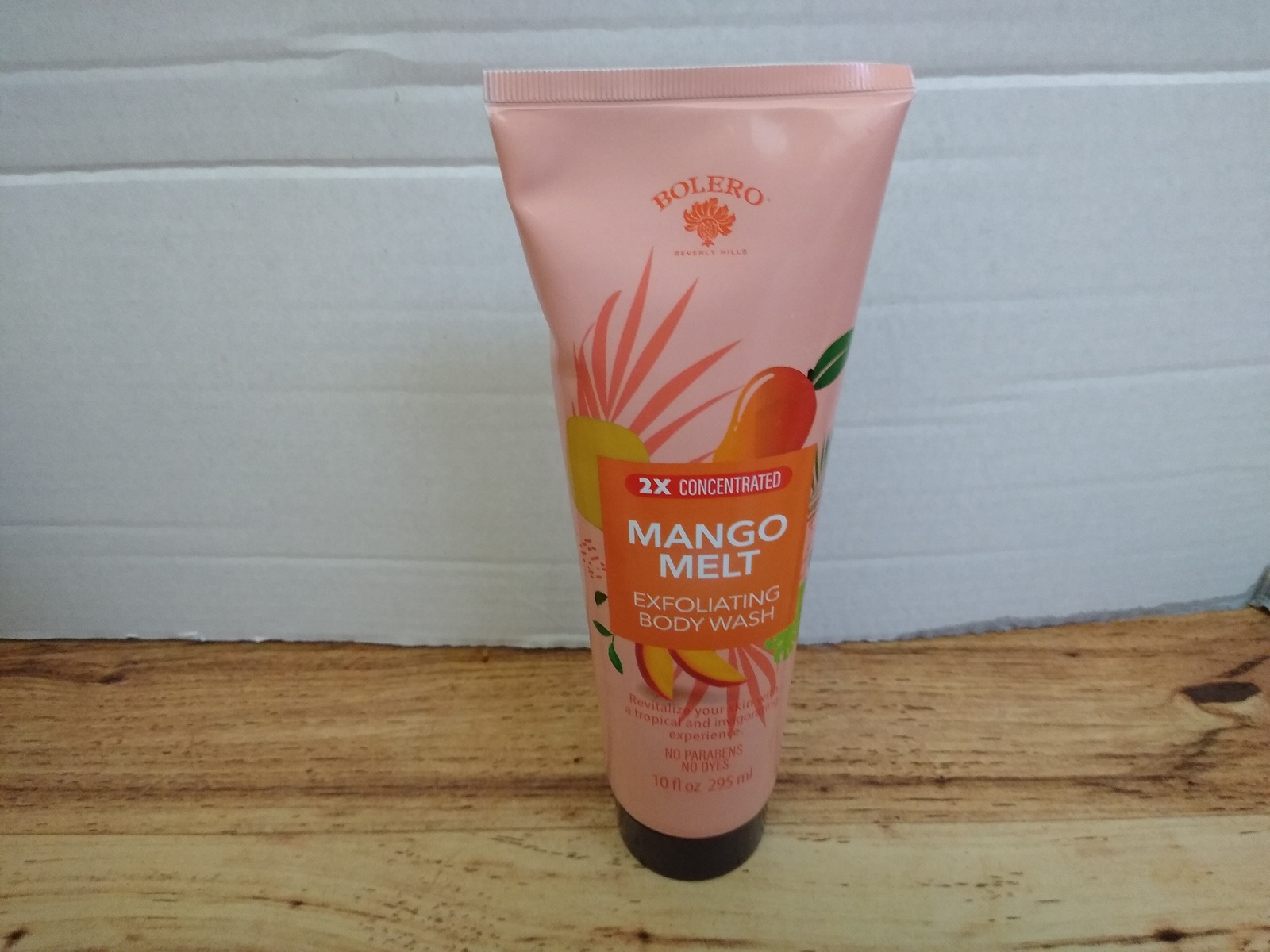 BOLERO EXFOLIATING BODY WASH 4pack Other Bath & Body Supplies