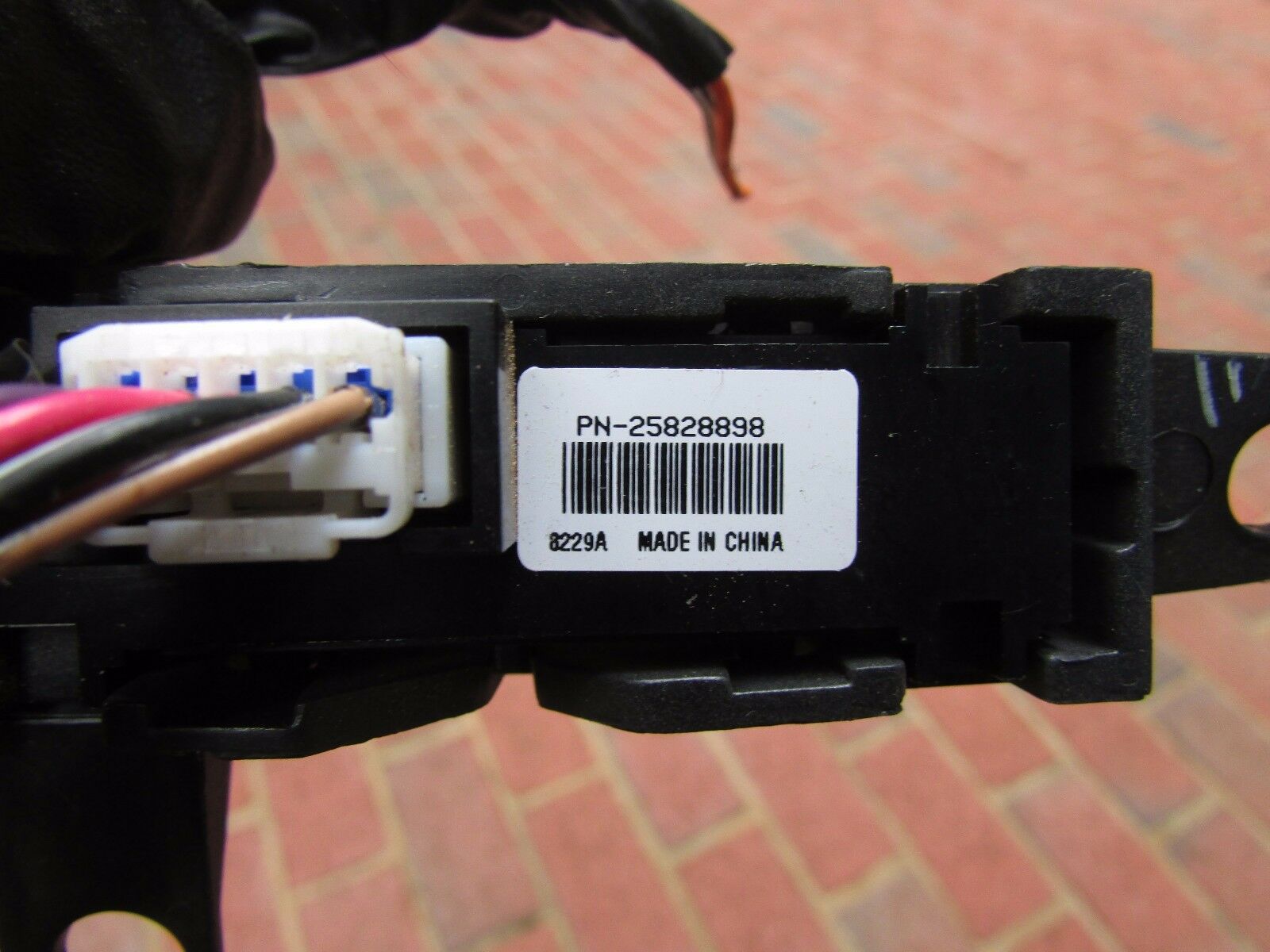 4133K CHEVY TRAVERSE 09 10 11 OEM DASH POWER LIGHT TRACTION CONTROL