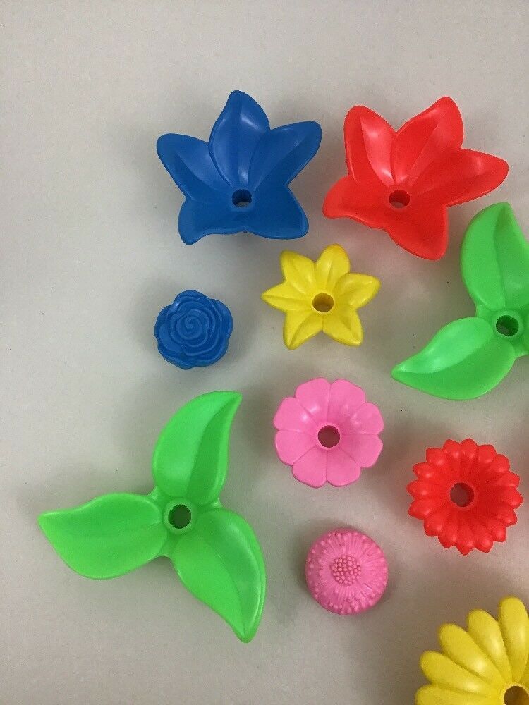 Create a Flower Building Toy with 19pcs Pretend Flowers Playskool ...