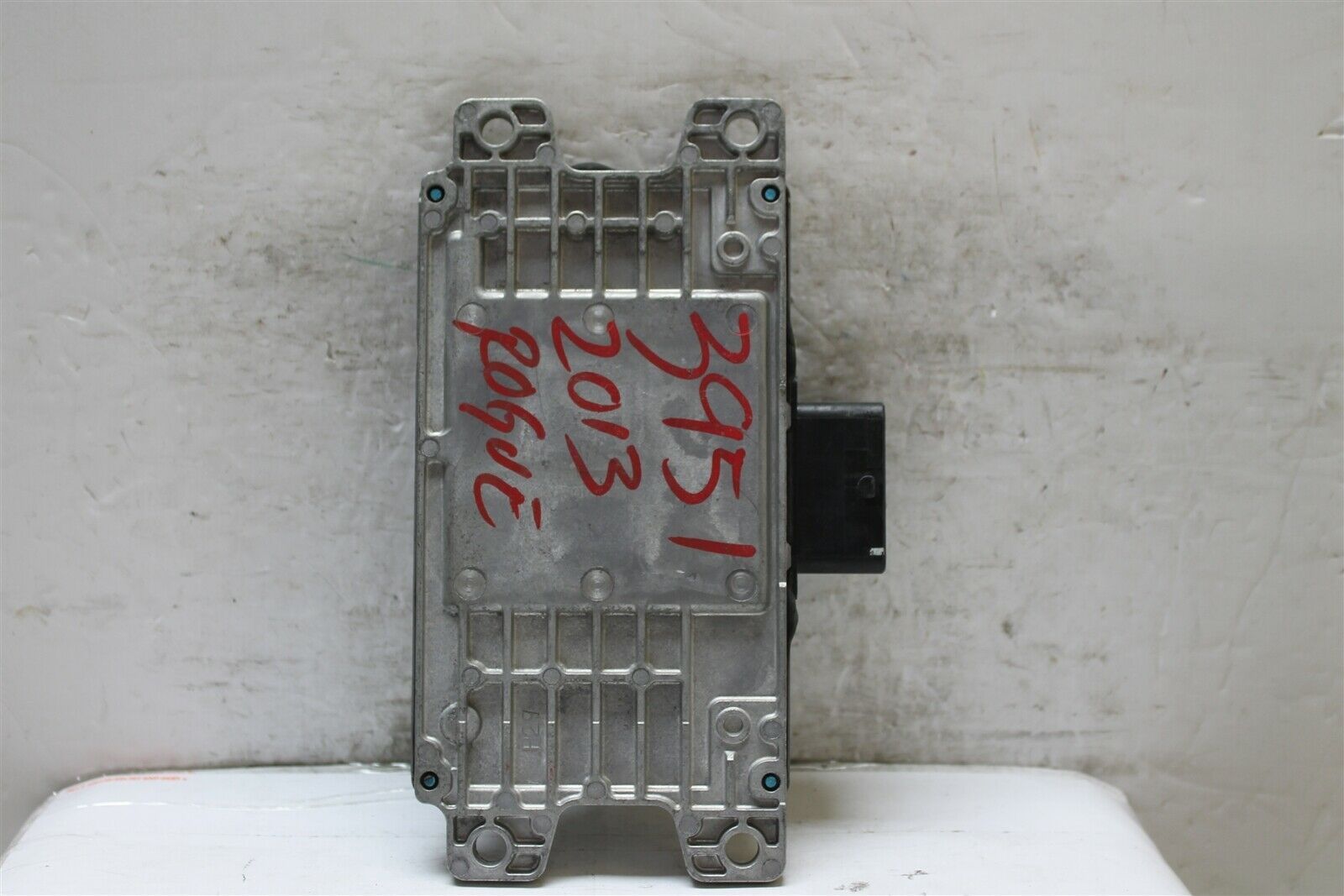 2013 Nissan Juke Transmission Control Unit TCU 310F61VA1A Module 142