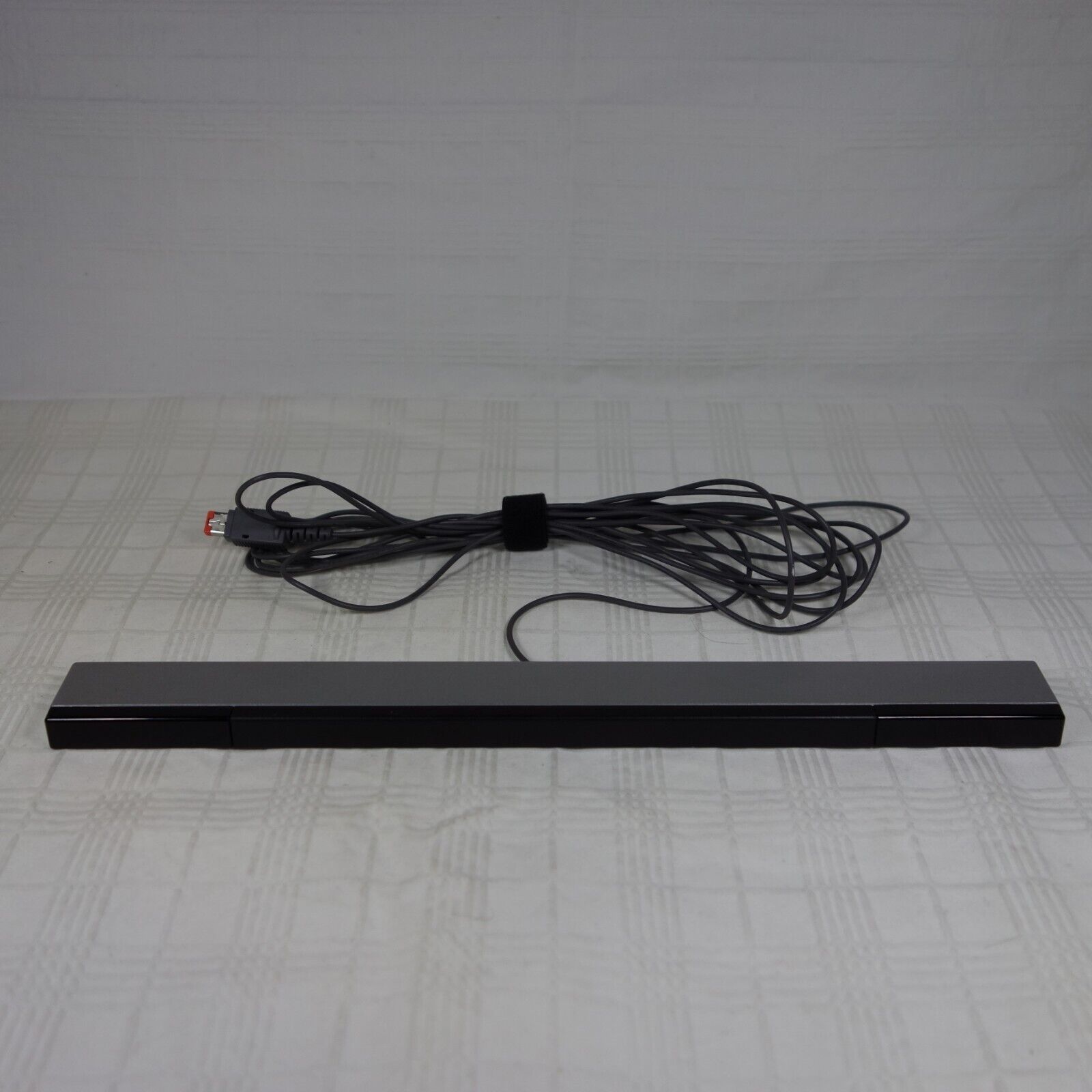 OEM Nintendo Wii and Wii U Motion Sensor Bar Silver (RVL014) TESTED