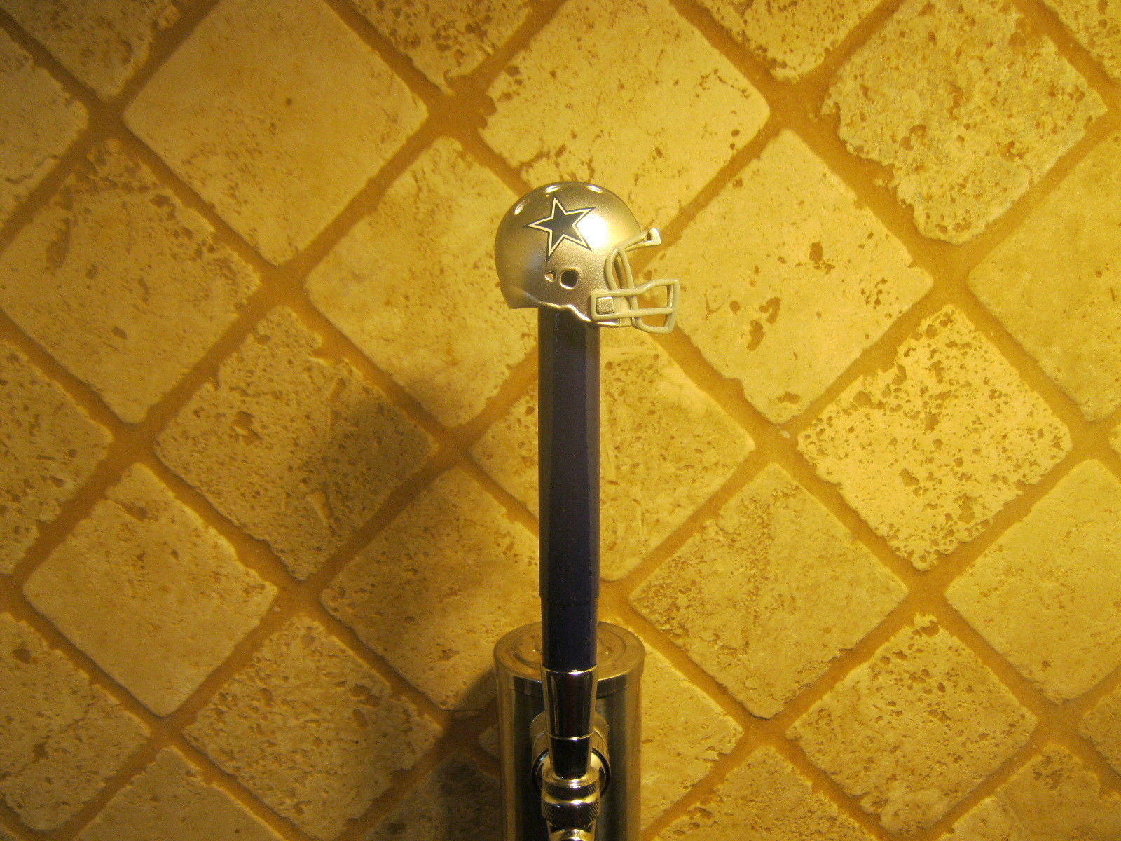 Dallas Cowboys KEGERATOR BEER TAP HANDLE Football Helmet Bar Sport NFL