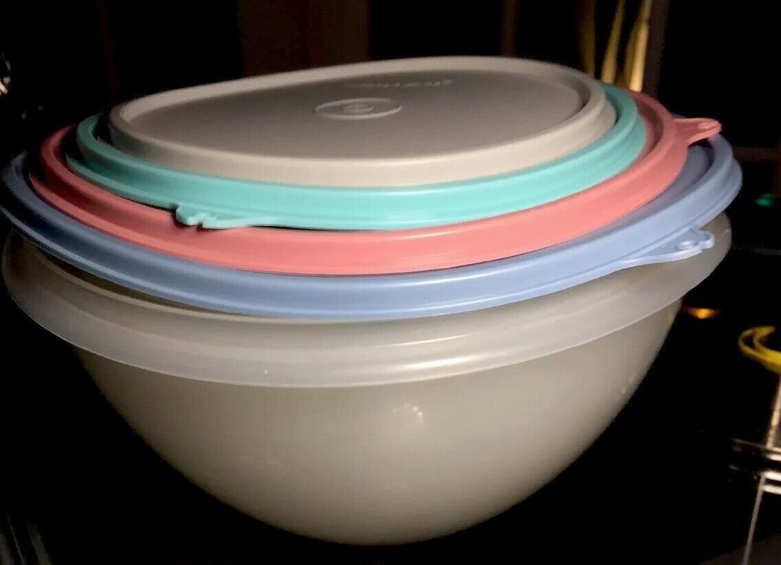 Tupperware NEW VINTAGE Classic Wonderlier Mixing Bowls Set 4 Sizes w