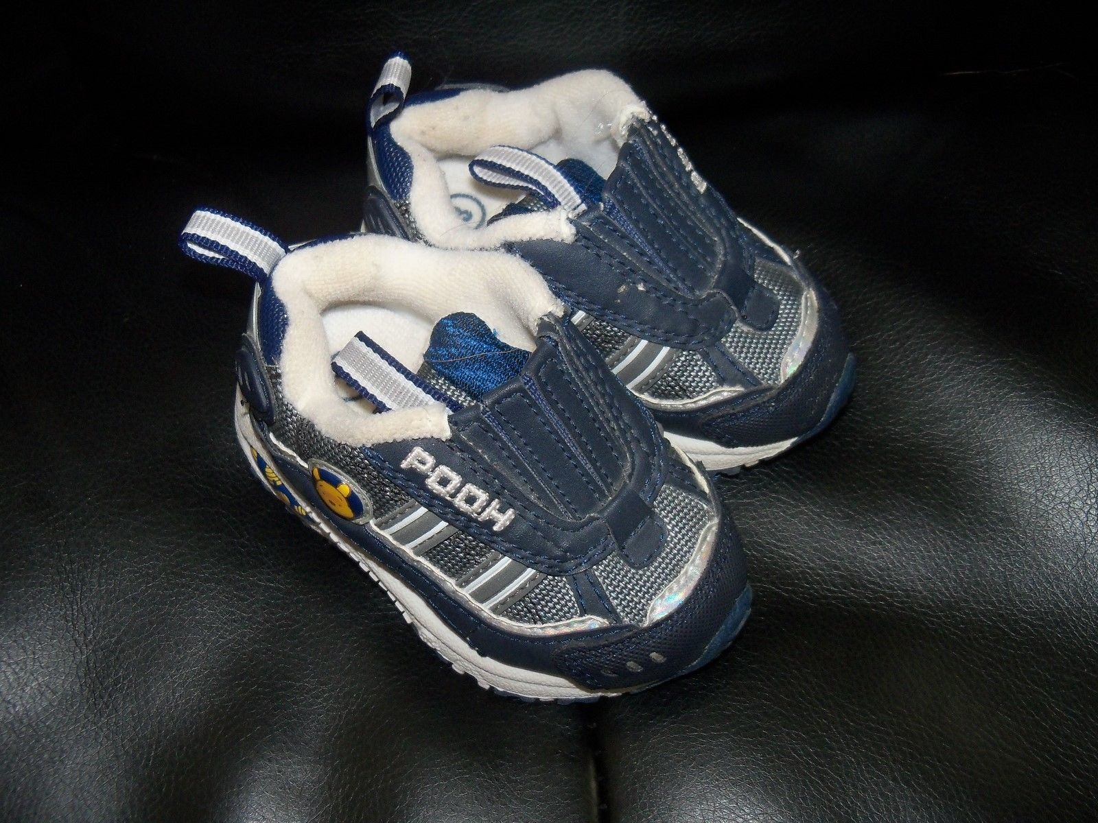 navy blue shoes size 3