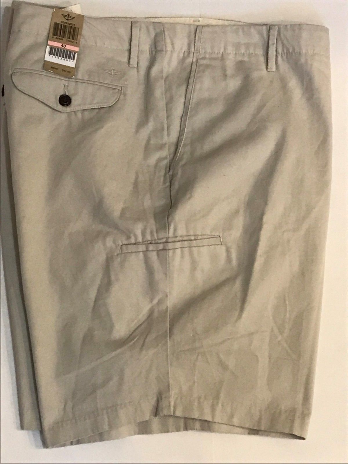 DOCKERS Men's Khaki Shorts Cell Phone Pocket Classic Fit Flat Front ...