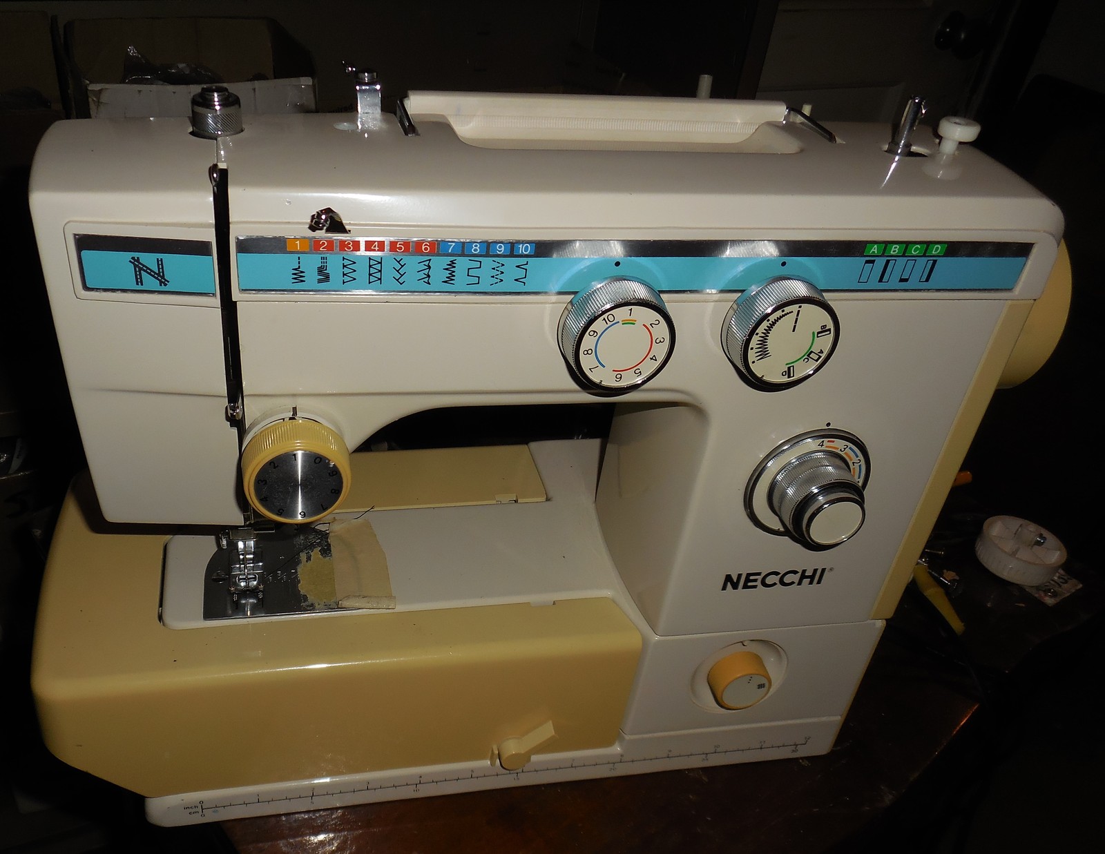 Necchi 535FA Free Arm Needle Bar Assembly w/ Actuator Bar No Set Screw