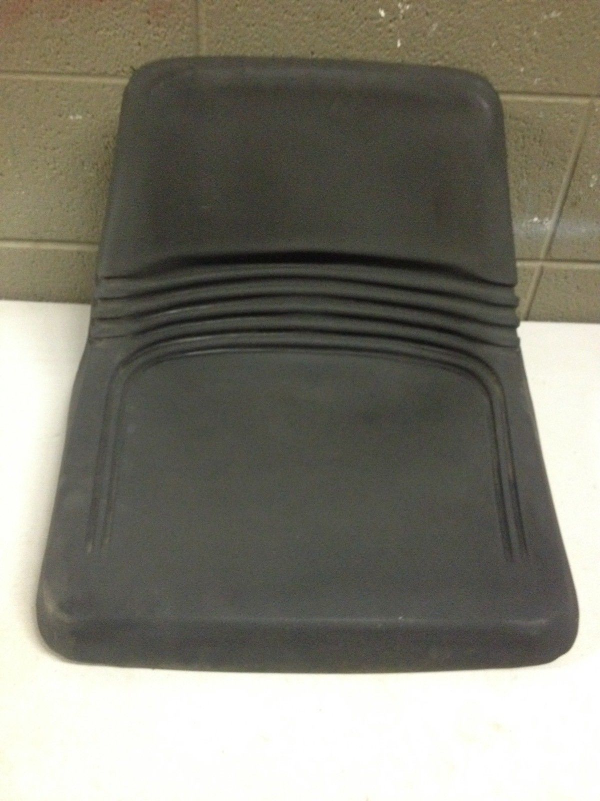 Murray 40702X92A Riding Lawn Mower Seat Black Leather (tji20) Parts