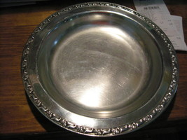 Vintage Oneida Ornate Round Silver Plated Serving Tray 11" - $35.64