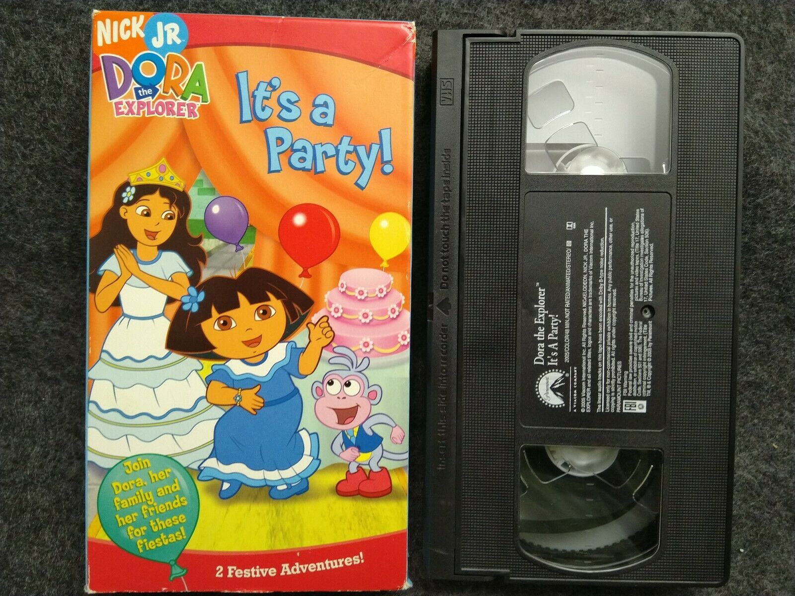 VHS Dora the Explorer - Its a Party (VHS, 2005) - VHS Tapes