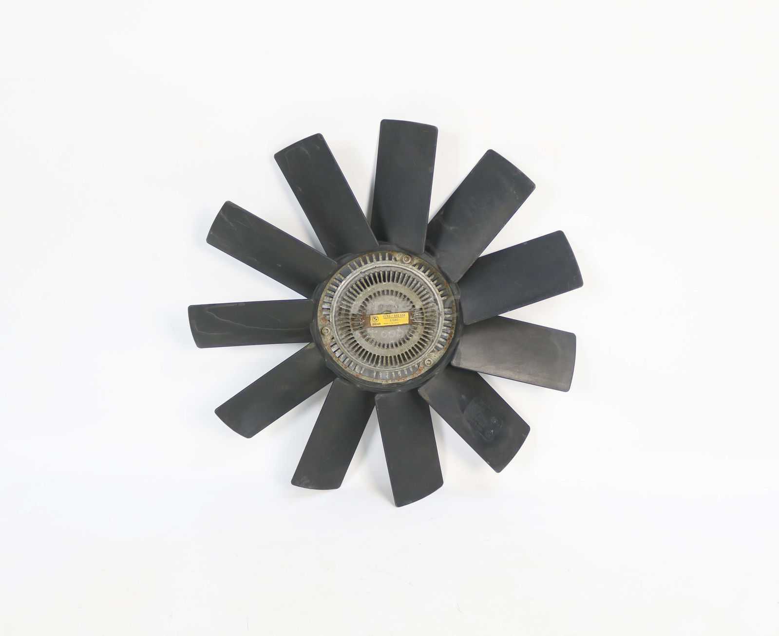 BMW E38 E34 E39 V8 Plastic Engine Fan Viscous Clutch M5 E32 E31 1992
