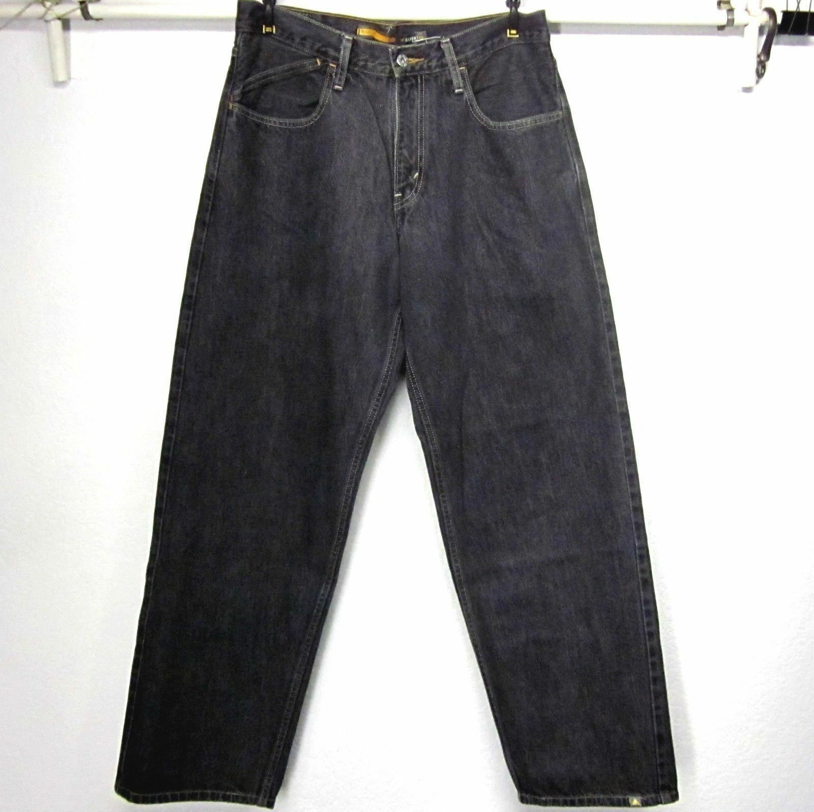 black baggy levi jeans