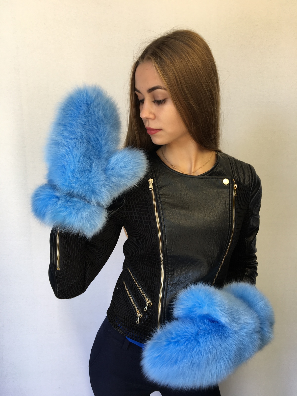 Arctic Fox Fur Mittens Winter Gloves Full Fur Light Blue Saga Furs