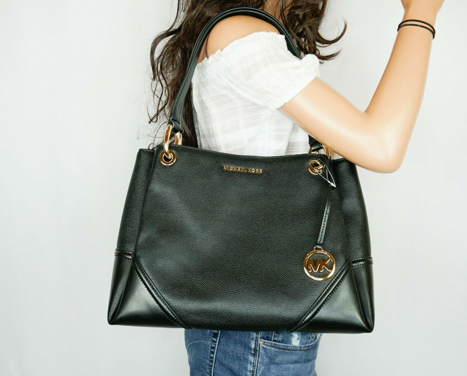 mk nicole medium leather shoulder bag