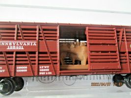 Micro-Trains # 03500231 Pennsylvania 40' Despatch Stock Car w/Cattle Load (N) image 4