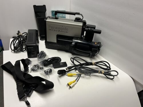 Panasonic Pv 200d Omnimovie Vhs Camera Recorderplayback System W