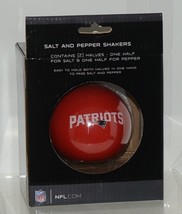 NFL Licensed Boelter Brands LLC New England Patriots Salt Pepper Shakers image 2