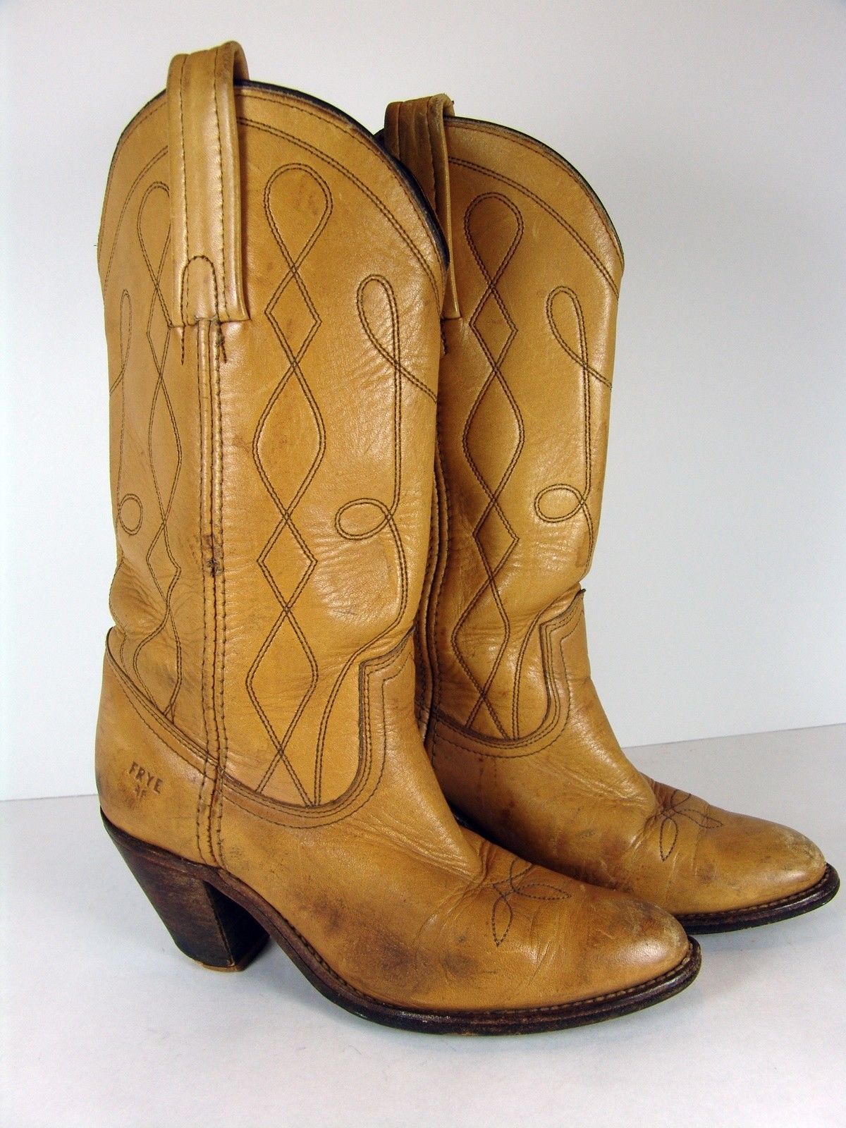 women's vintage frye cowboy boots