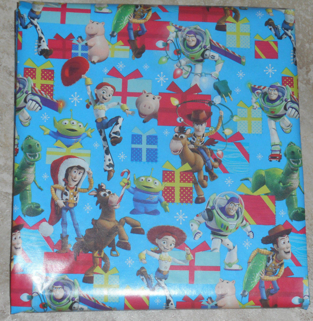 AMERICAN GREETINGS DISNEY TOY STORY KIDS CHRISTMAS Wrapping PAPER 20 SQ