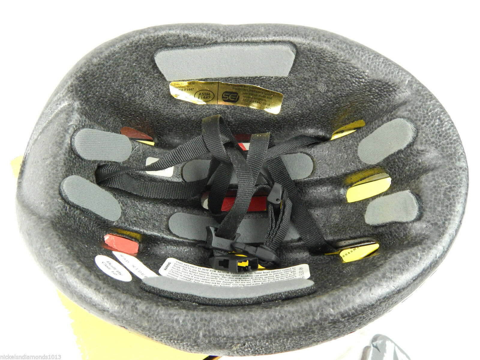 Bell The Original Ringer CPSC Adult Ages 14 /& Up Black /& White Bicycle Helmet