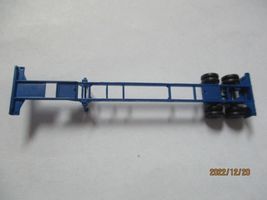 Jacksonville Terminal Company # 142018 APL (BLUE) 40' Container Chassis N-Scale image 3