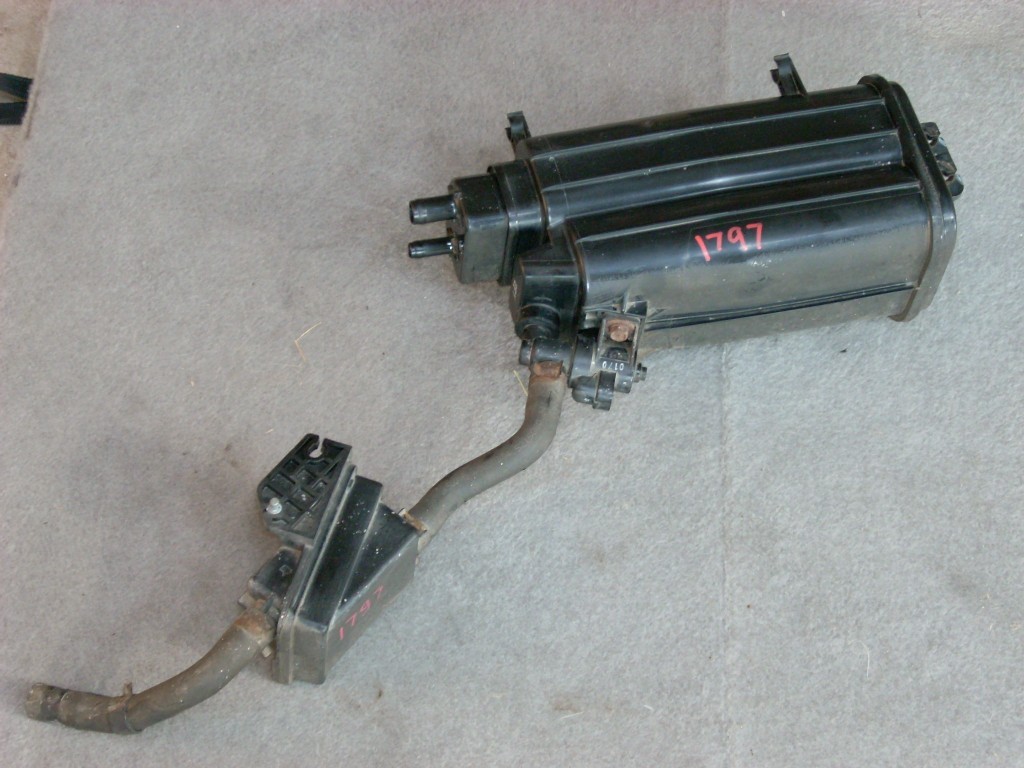 2010 KIA SOUL FUEL VAPOR CHARCOAL CANISTER 26K GENUINE OEM Other