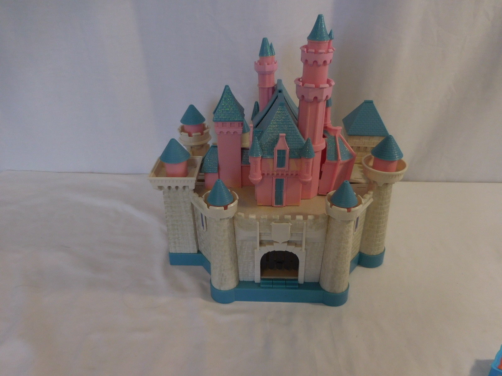 disney sleeping beauty castle toy