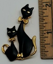 Vintage Mid Mod Retro Black & Gold Mother & Kitten Kitty Cat Lapel Pin Brooche - $27.08
