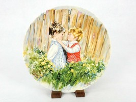 Mary Vickers Collector Plate &quot;Be My Friend&quot;, My Memories Series, Wedgwoo... - $6.81