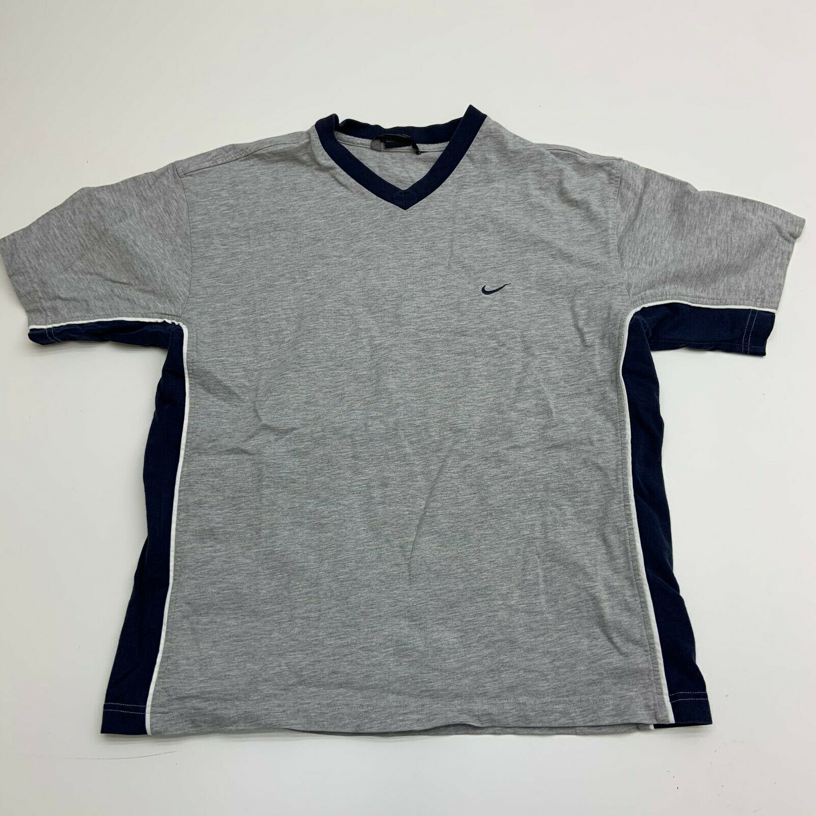 nike v neck t shirt mens