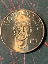 Collection of Original Robin Yount Milwaukee Brewers Baseball Cards & Coin  1989 1990
