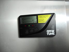 qwik  tune  auto  guitar and  bass  tuner - $0.99