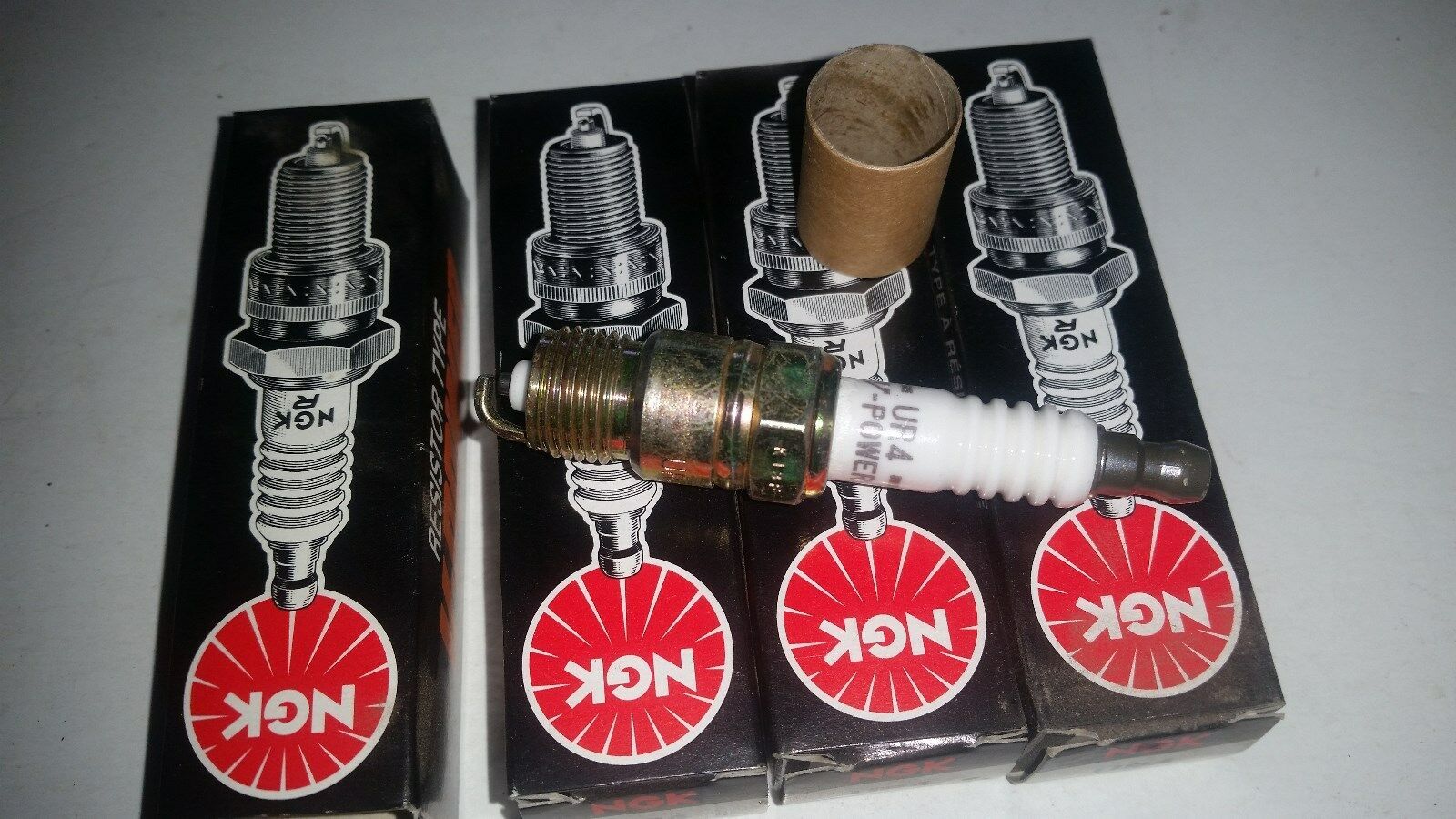 NGK spark plugs UR4 4762 lot of 4 Spark Plugs & Glow Plugs