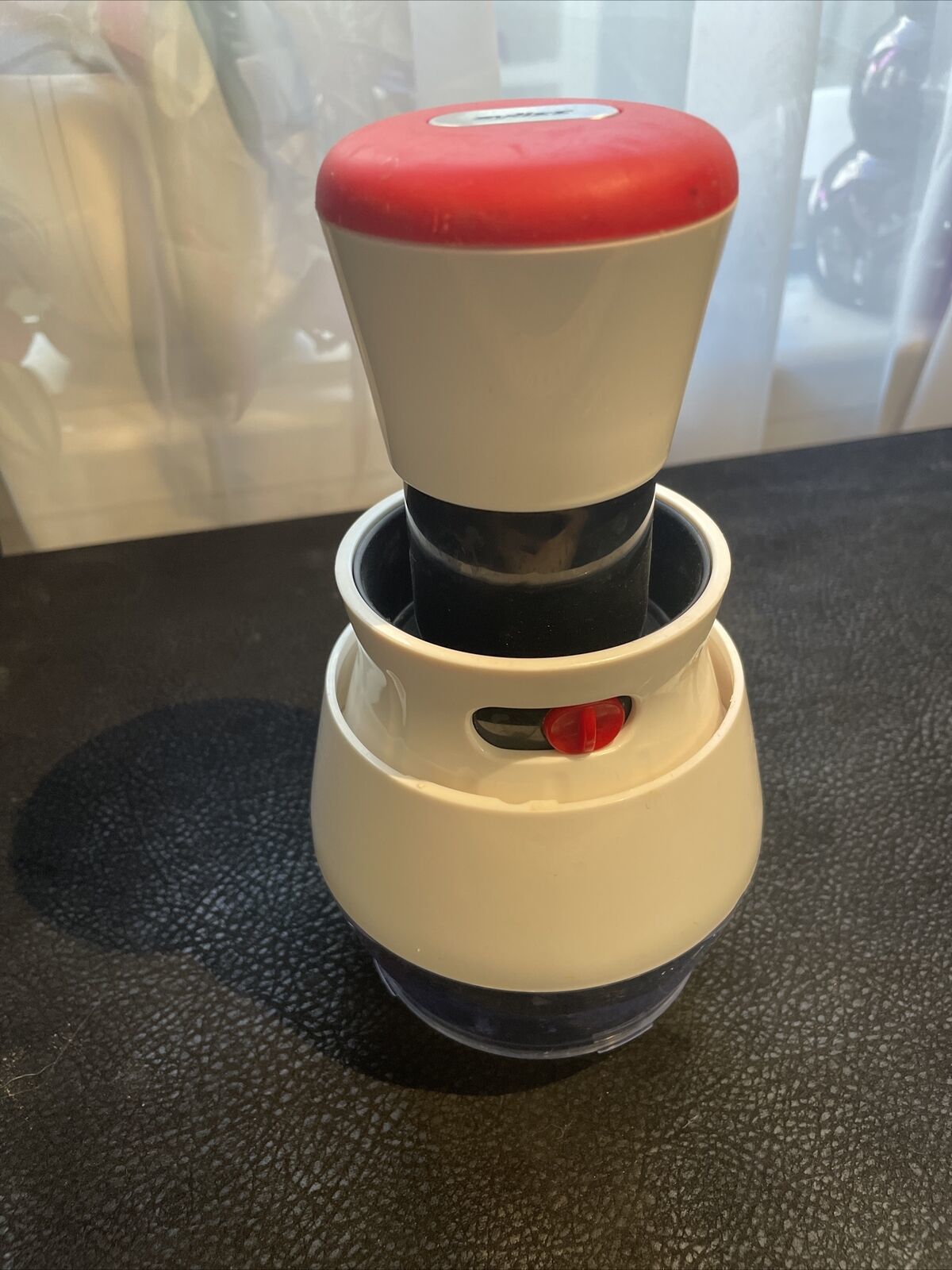 MANUAL FOOD CHOPPER Easy Push Onion Vegetable Cutter Compact Slicer Dicer ZYLISS Choppers