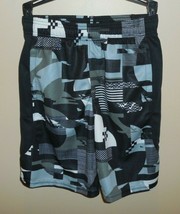 Under Armour Boys Size Medium Shorts Grey Black New Loose Fit NWOT - $22.76