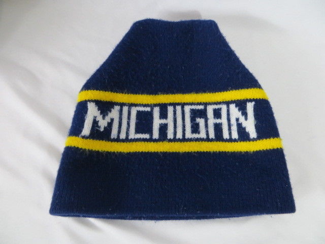 Michigan Wolverines Go Blue Knit Hat Beanie Cap football Vintage Winter