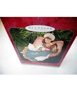 Hallmark Keepsake Angel Christmas Ornament Heavenly Melody - $7.59