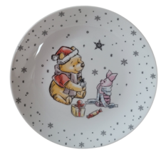 DISNEY Winnie Pooh & Friends Piglet Star Xmas Salad Dessert Plate 8 1/8" Zrike - $19.79