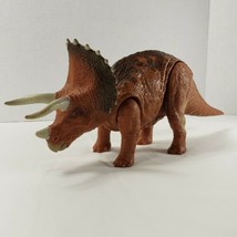 Jurassic World Park Roarivores Triceratops Mattel Dinosaur Action Figure Toy - $19.99
