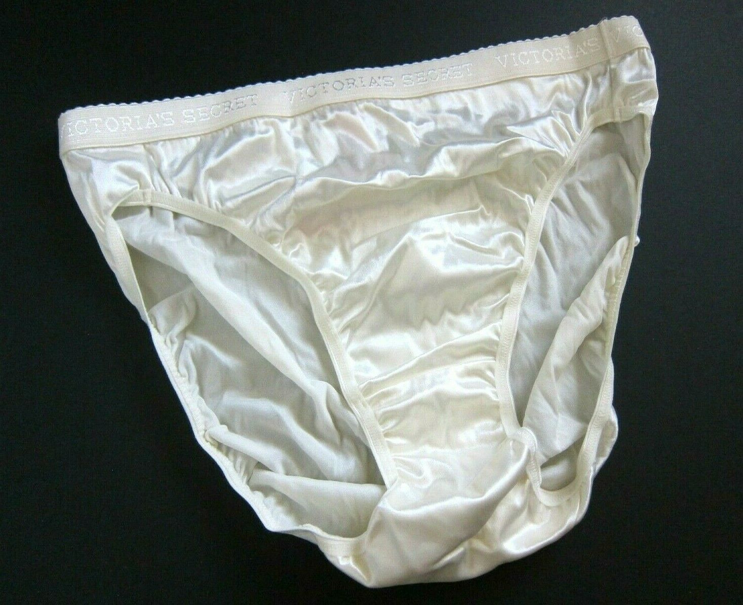 NWT Victoria's Secret VINTAGE Satin CREAM Signature Brief Panties XL X