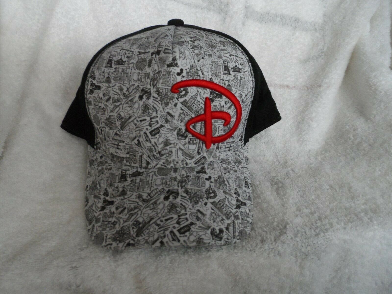 DISNEY RESORTS MICKEY STEAMBOAT WILLIE ADJUSTABLE BASEBALL CAP NWT
