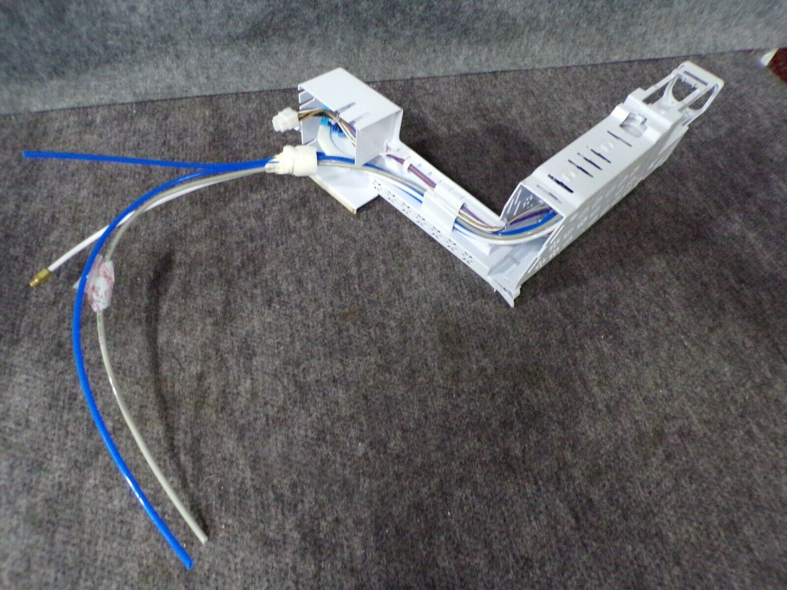 DA9721041A SAMSUNG REFRIGERATOR WATER FILTER HOUSING Refrigerator