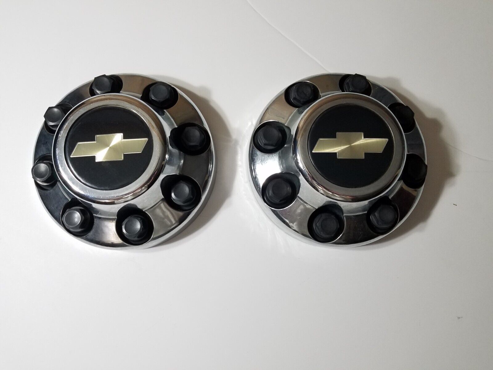 Chevy Truck Hubcap 3/4 and 1 Ton 9401 OEM Lot OF 2 With Black Lug Nut