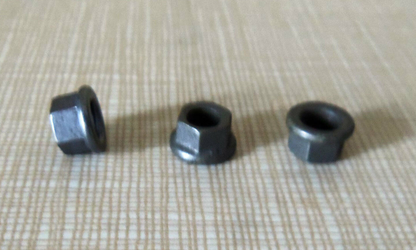 LOT OF 110 NEW BACN10YR04CM HEX NUTS AIRCRAFT AVIATION HARDWARE NUT Hex Nuts